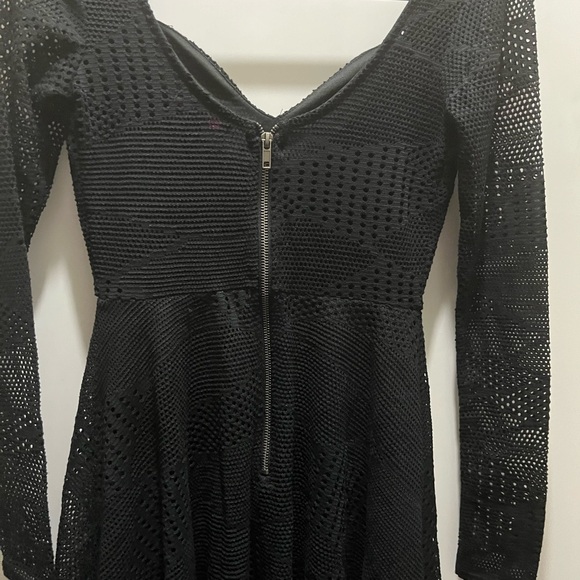 NWT Material Girl Venice Mesh Long Sleeve Black Dress Size XS - Picture 3 of 7